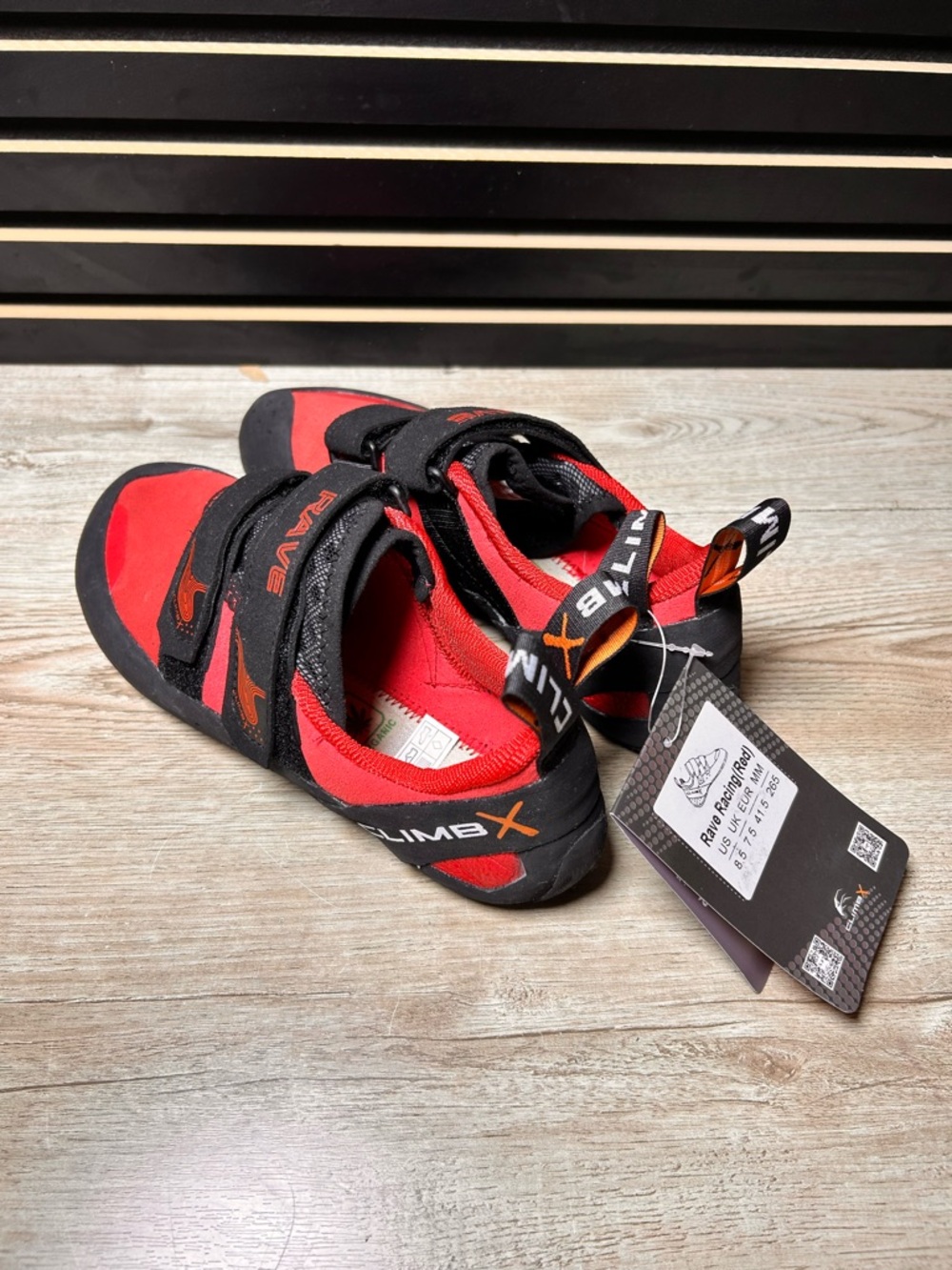 Climb X Red Rave climbing shoes size 8.5 new with tags